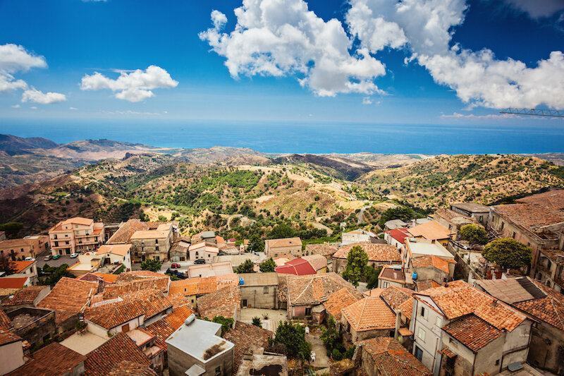 Roofs,Of,Bova,Superiore,Antique,Town,In,Calabria,Southern,Italy
