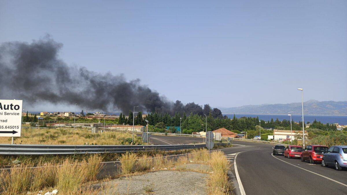 Incendio San Gregorio Reggio Calabria (2)