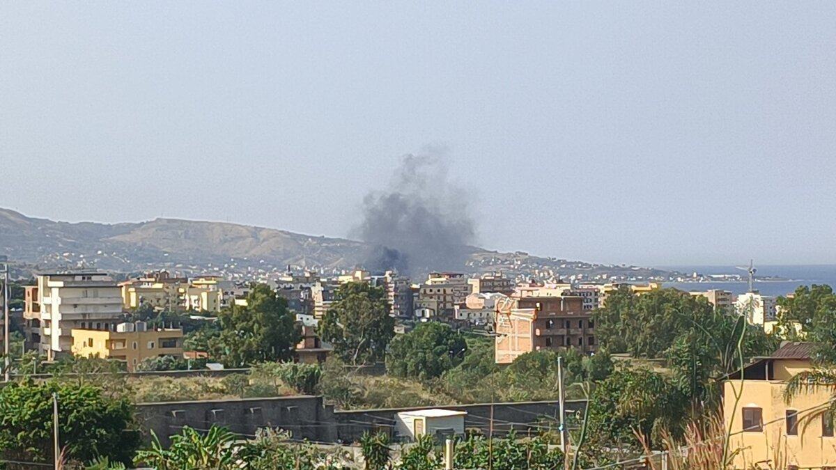 Incendio San Gregorio Reggio Calabria