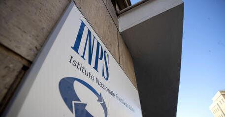 Inps: 1 073 000 Famiglie Con Reddito, 513 Euro Medi