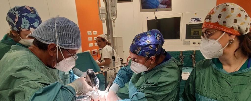 Intervento Tumore Intestino Ospedale Annunziata