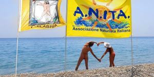 Spiaggia Naturisti 3