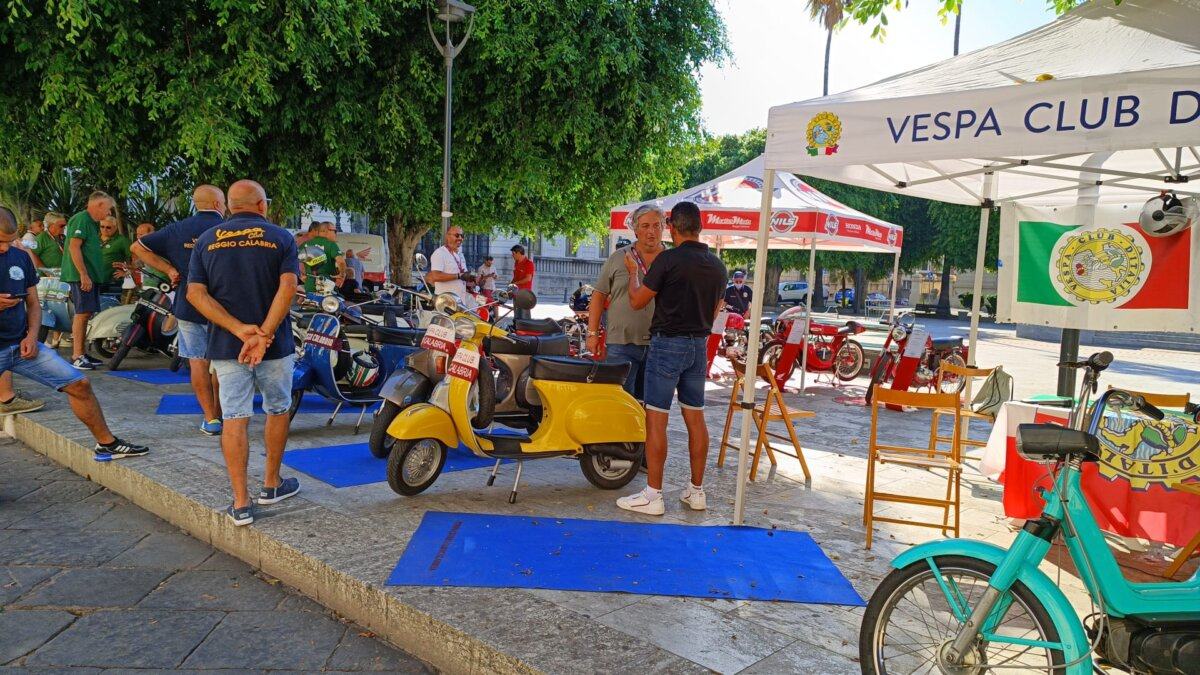 Auto D'epoca Vespa Club