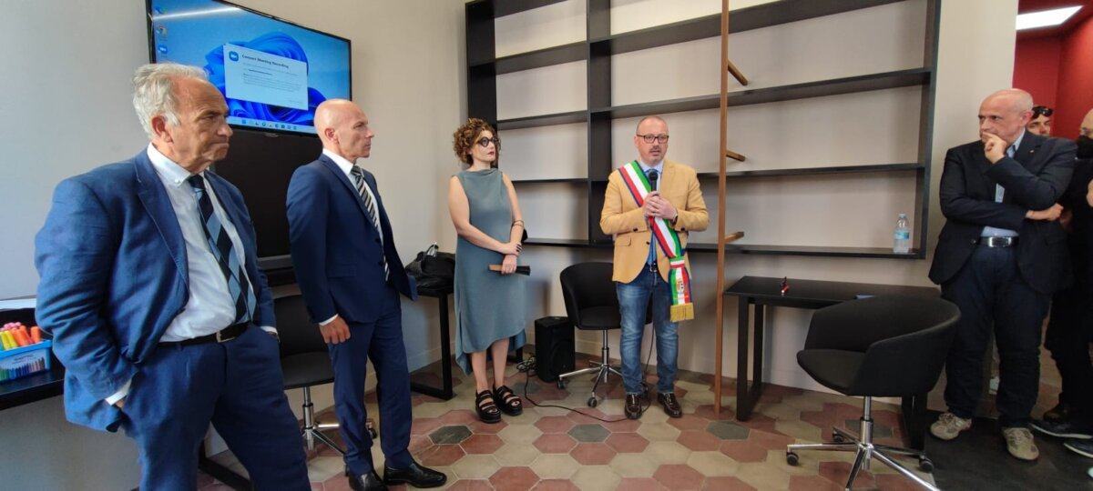 Bene Confiscato Macramè 1