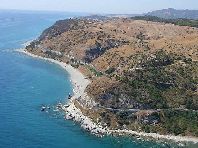 Elezioni a Bruzzano Zeffirio, Giuseppe Cuzzola confermato sindaco