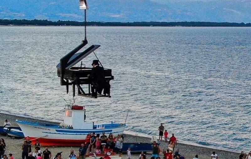 Pianista Fuori Luogo 1