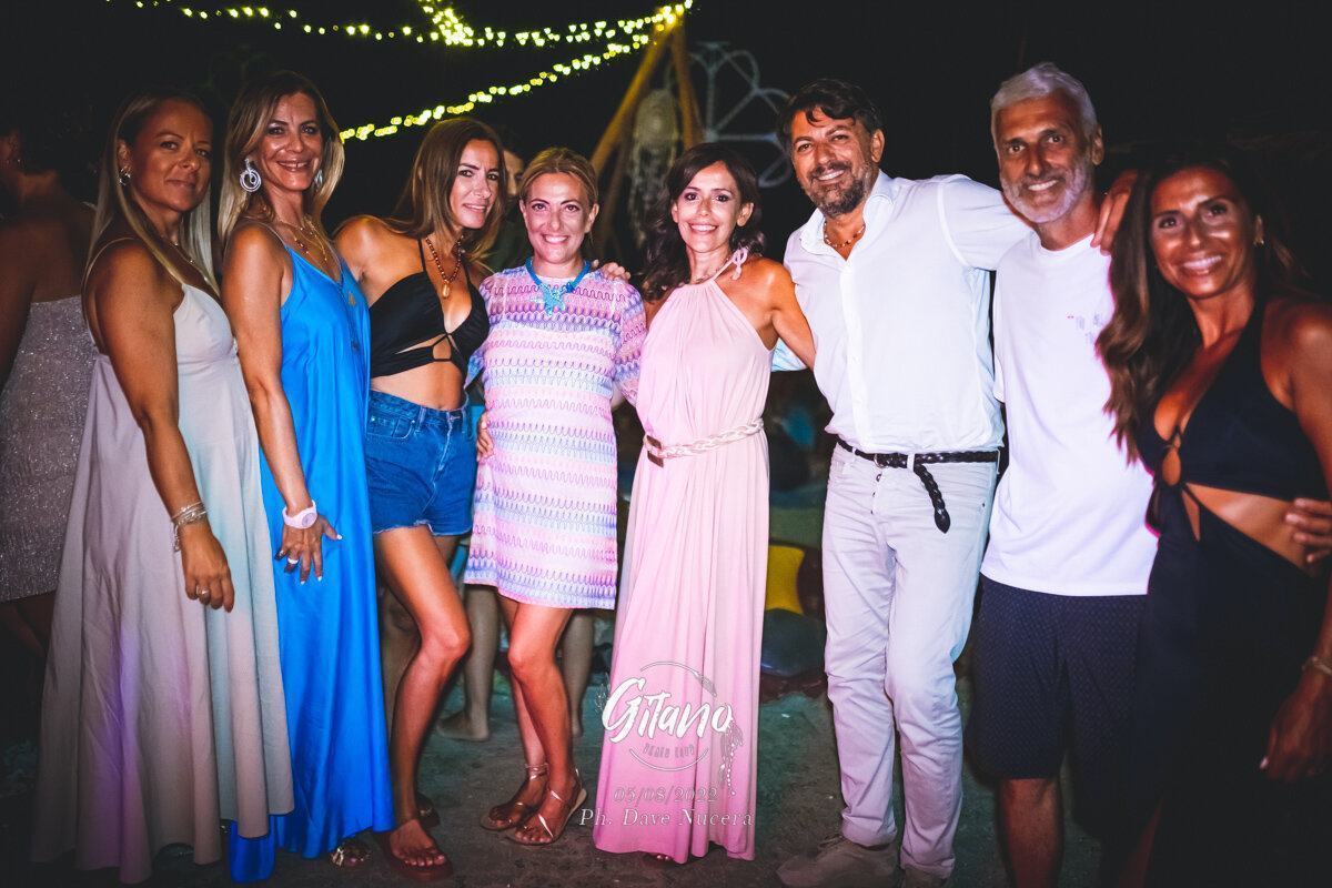 Gitano Reunion Club House Rose Cafè 82