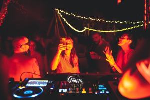 Gitano Reunion Club House Rose Cafè 9