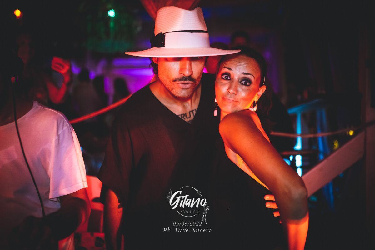 Gitano Reunion Club House Rose Cafè 97