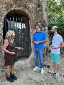 Grotta Della Madonna Del Riposo Di Brancaleone