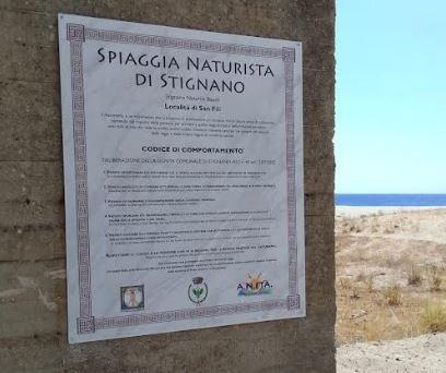 Spiaggia Naturista 1