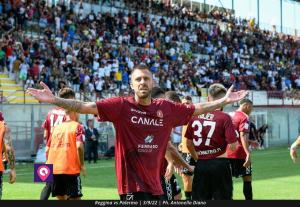 Reggina Menez gol curva