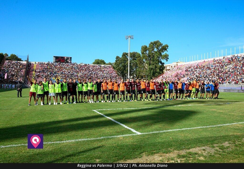Reggina giocatori coro
