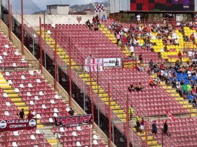 Curva Nord Striscione Fiorenza