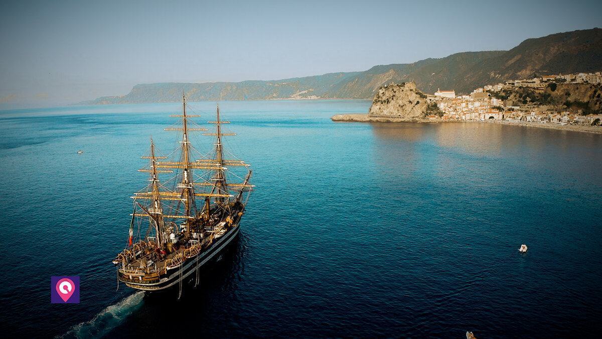 Nave Scuola Amerigo Vespucci Marina Militare Scilla