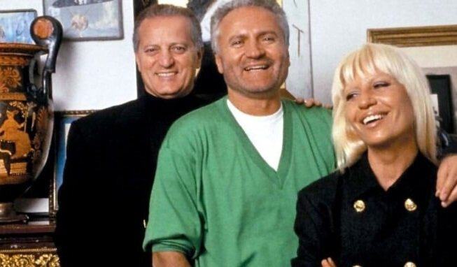 Gianni Santo Donatella Versace 1000x600 1 800x480
