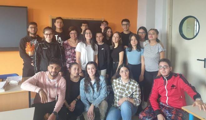Ragazzi Liceo Volta Vediamoci Stazione