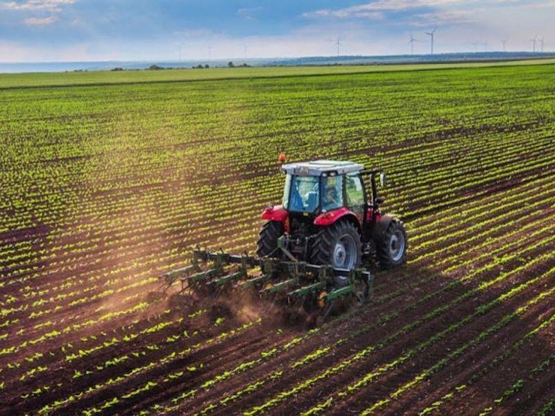 1668088505885 Agricoltura Trattore