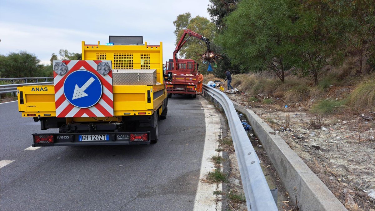 Attività Di Pulizia SS106 VAR B