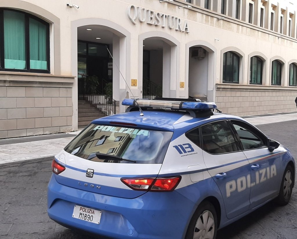 Volante Questura