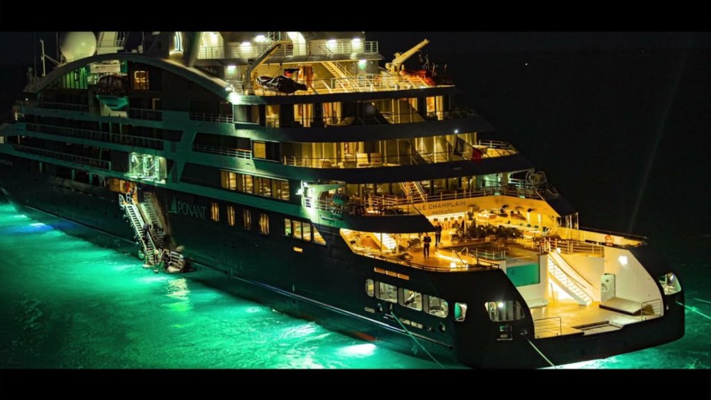 Ponant Crociera Nave
