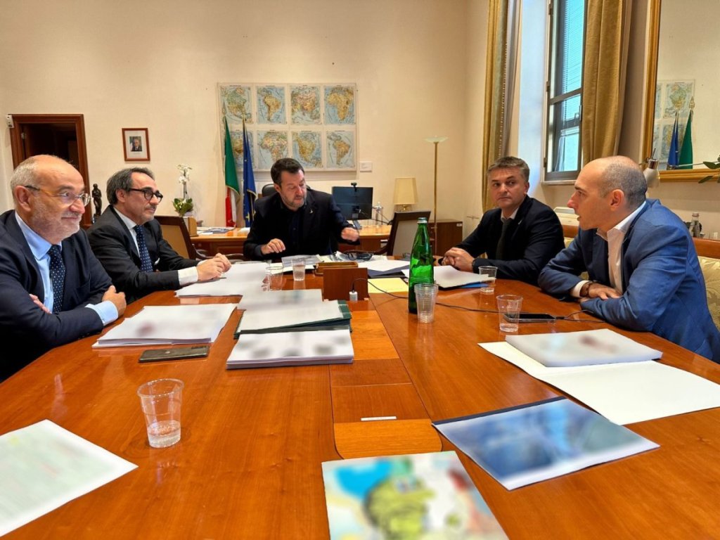 Salvini Rixi Mims