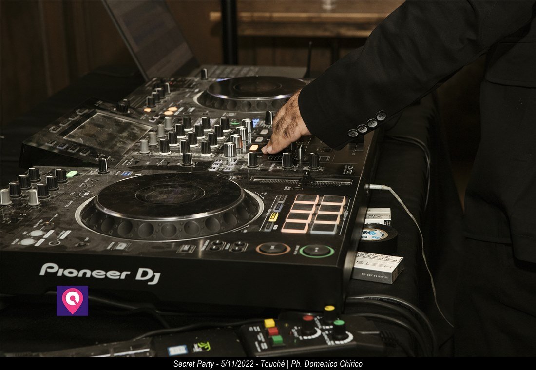 Secret Party Touchè 48