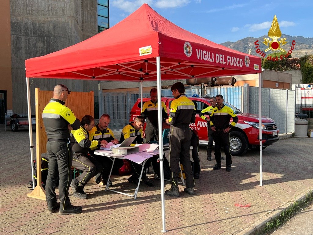 Vigili Fuoco Sisma 1