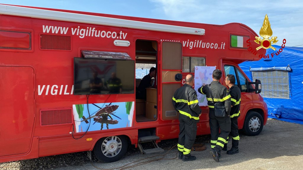 Vigili Fuoco Sisma 4