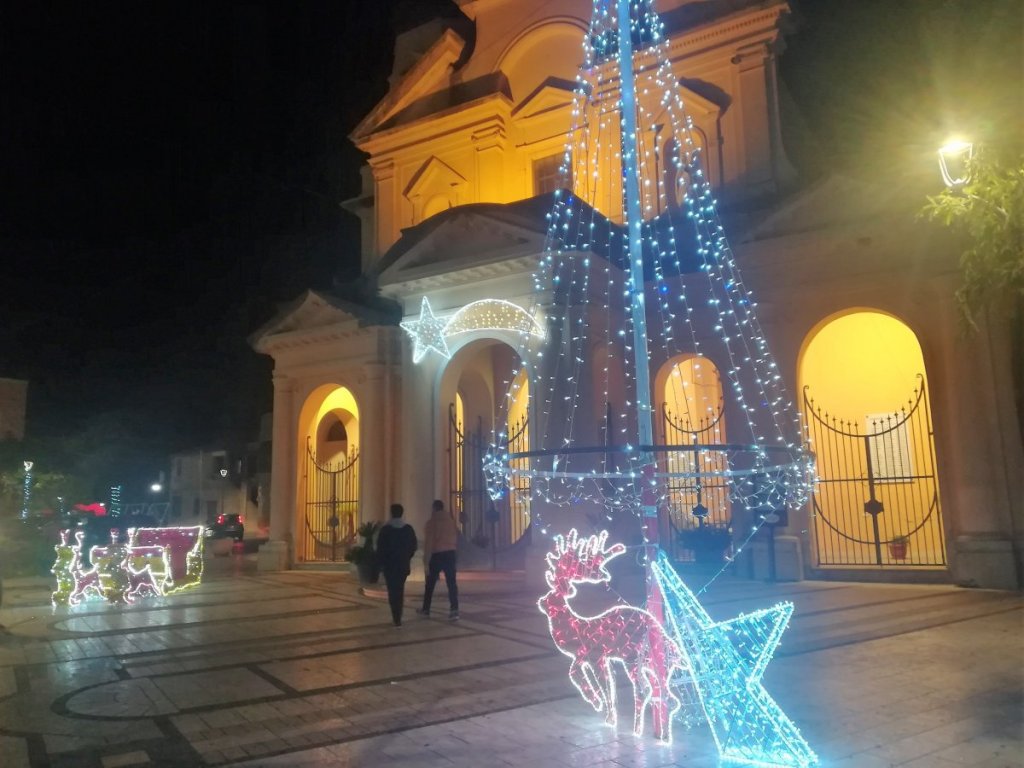 CONFCOMM LUMINARIE ROSARNO