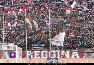Curva Sud Reggina Sciarpata