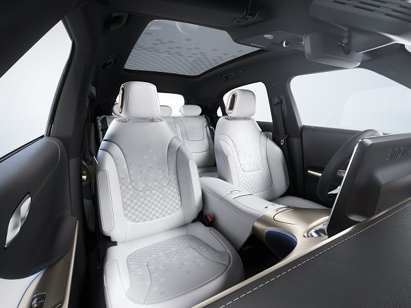 Limbo Edition1 INT 01 White Gold Roominess