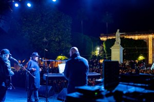 Live Xmas Frassica (2)