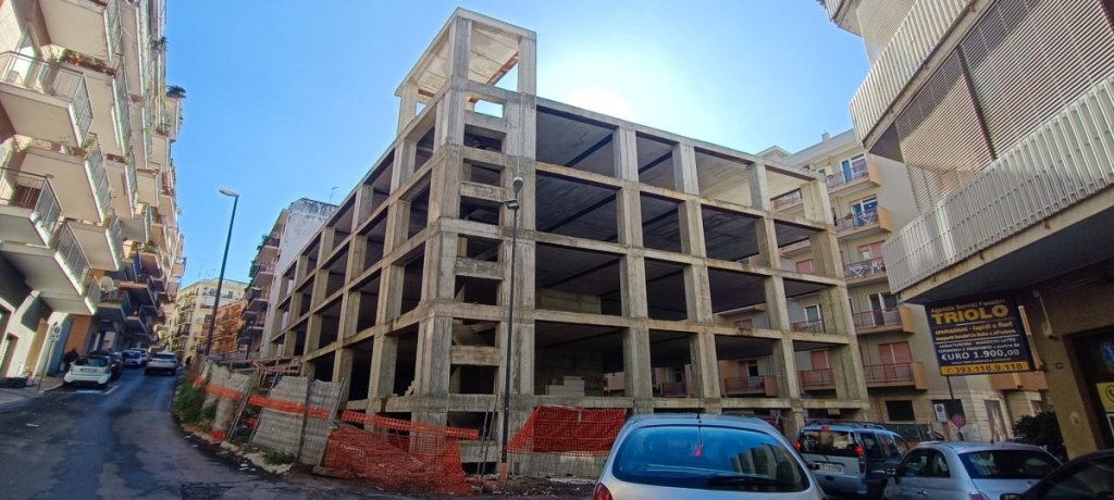 Parcheggio Via Rausei Reggio Calabria