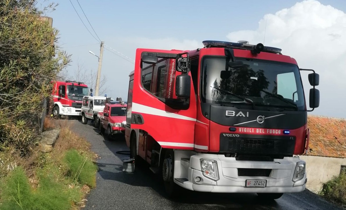 Auto Dirupo Ferruzzano