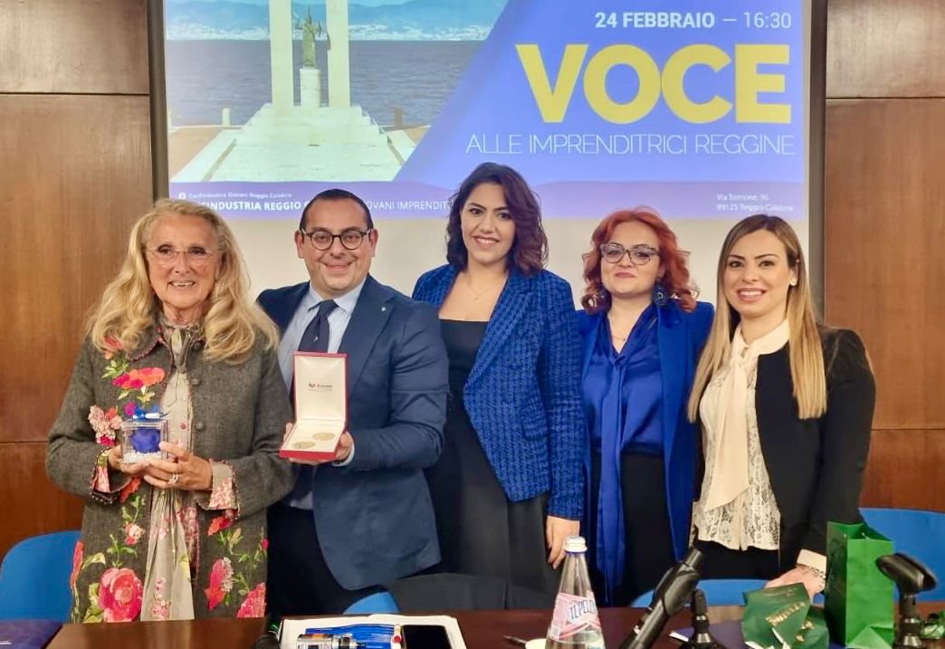 Lady Coca Cola