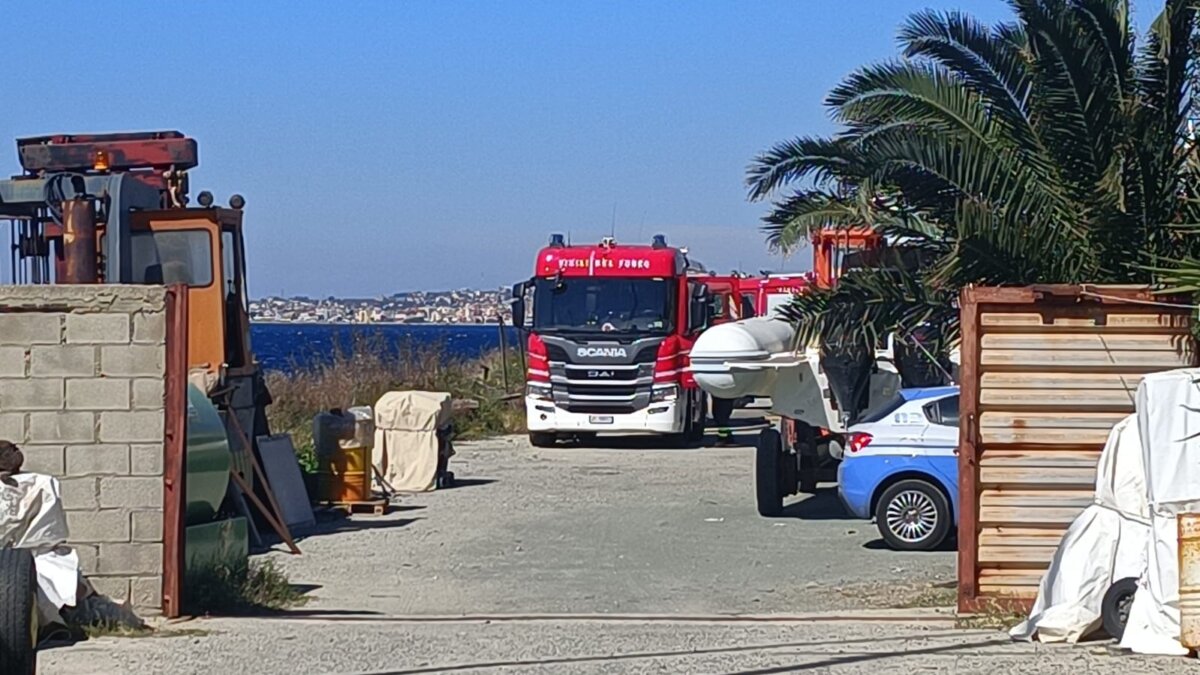 Incendio Porto Reggio Calabria 2