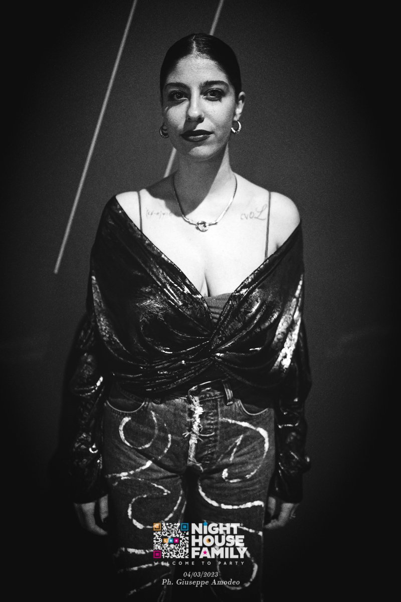 Night House Family Amuri 101