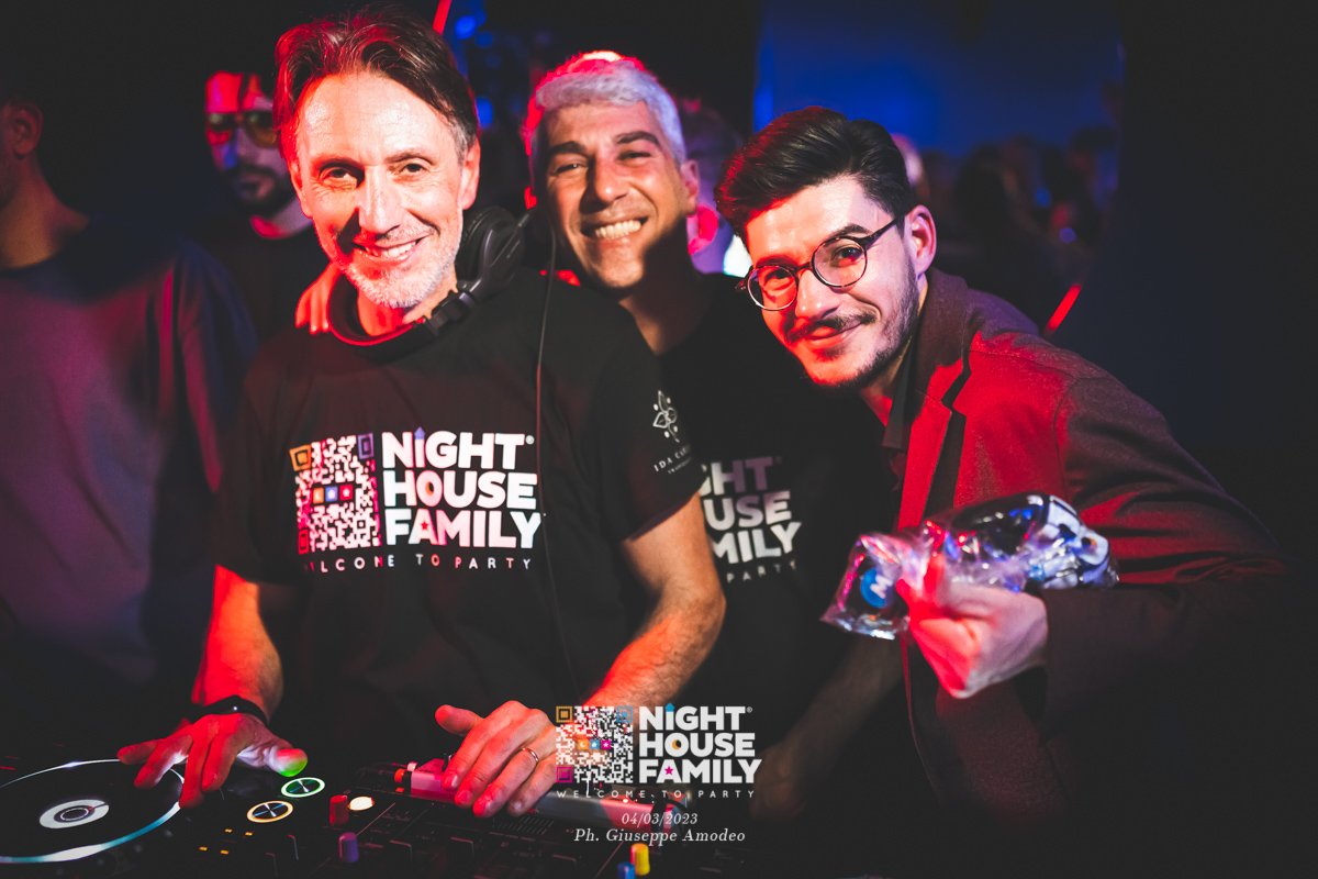 Night House Family Amuri 2