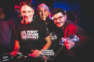 Night House Family Amuri 2