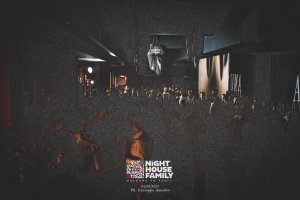 Night House Family Amuri 47