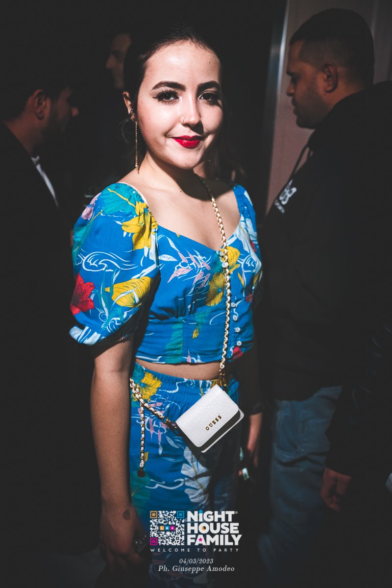 Night House Family Amuri 57