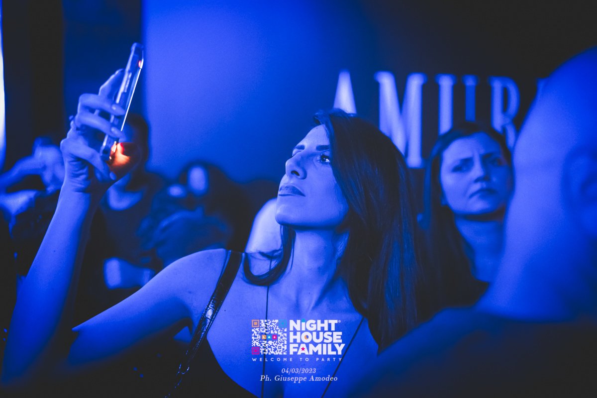 Night House Family Amuri 64