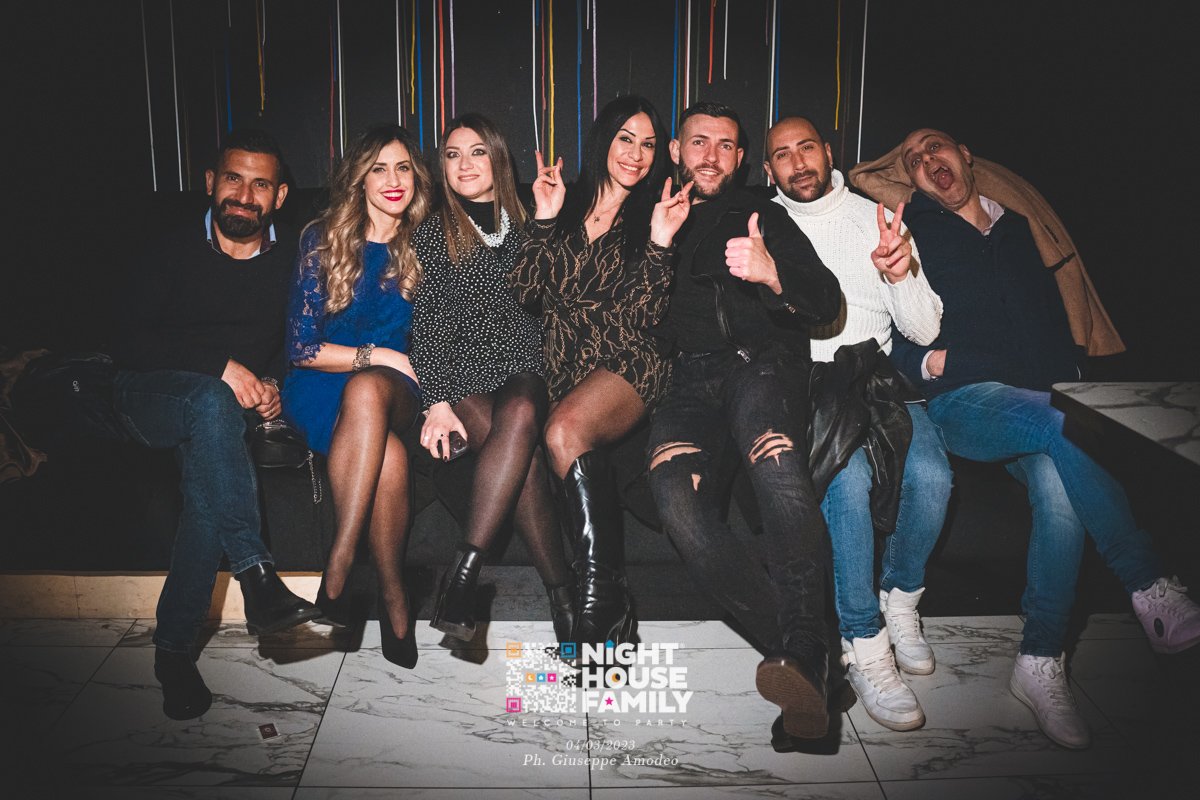 Night House Family Amuri 70