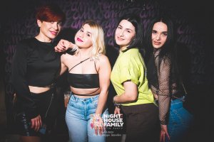 Night House Family Amuri 75