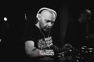 Night House Family Amuri 8