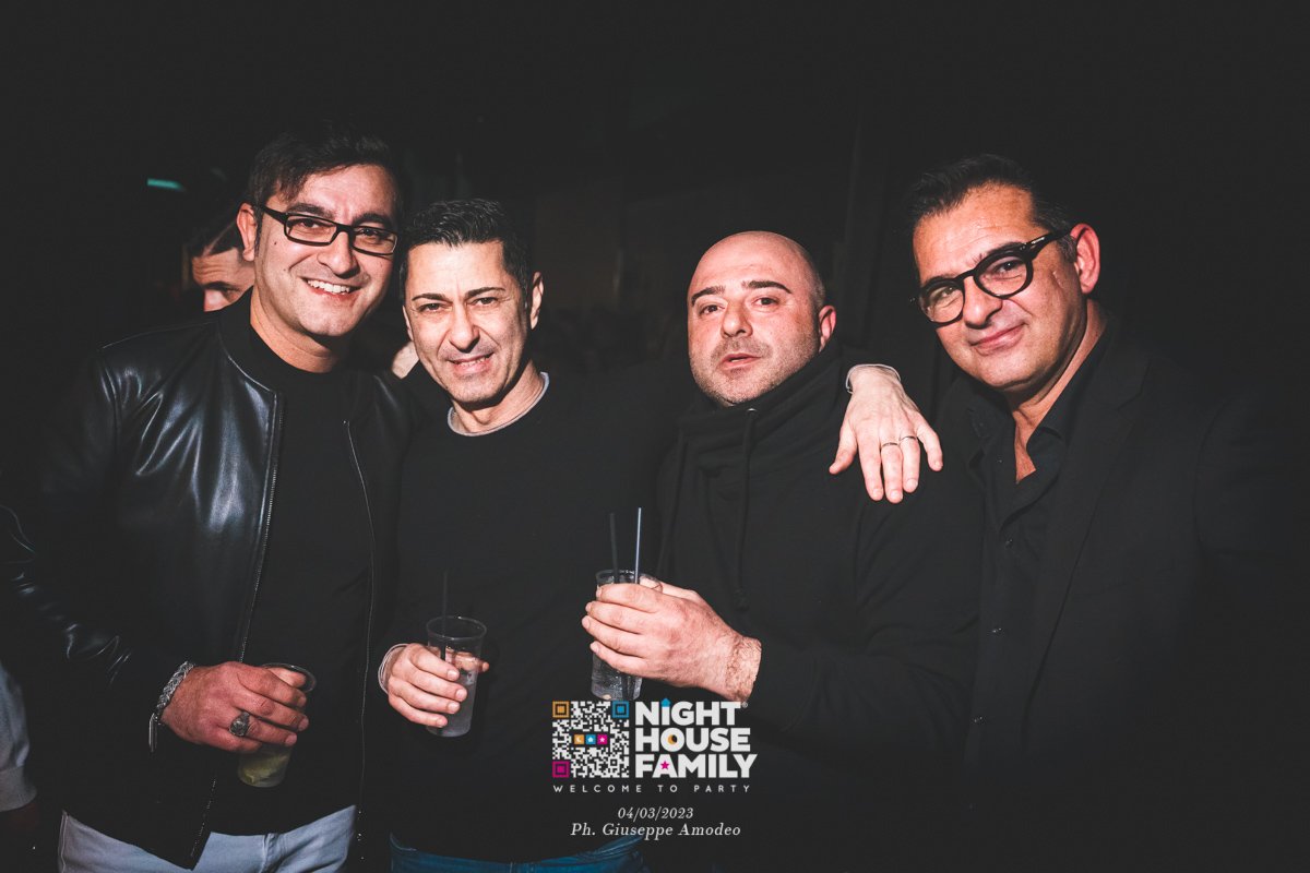 Night House Family Amuri 89