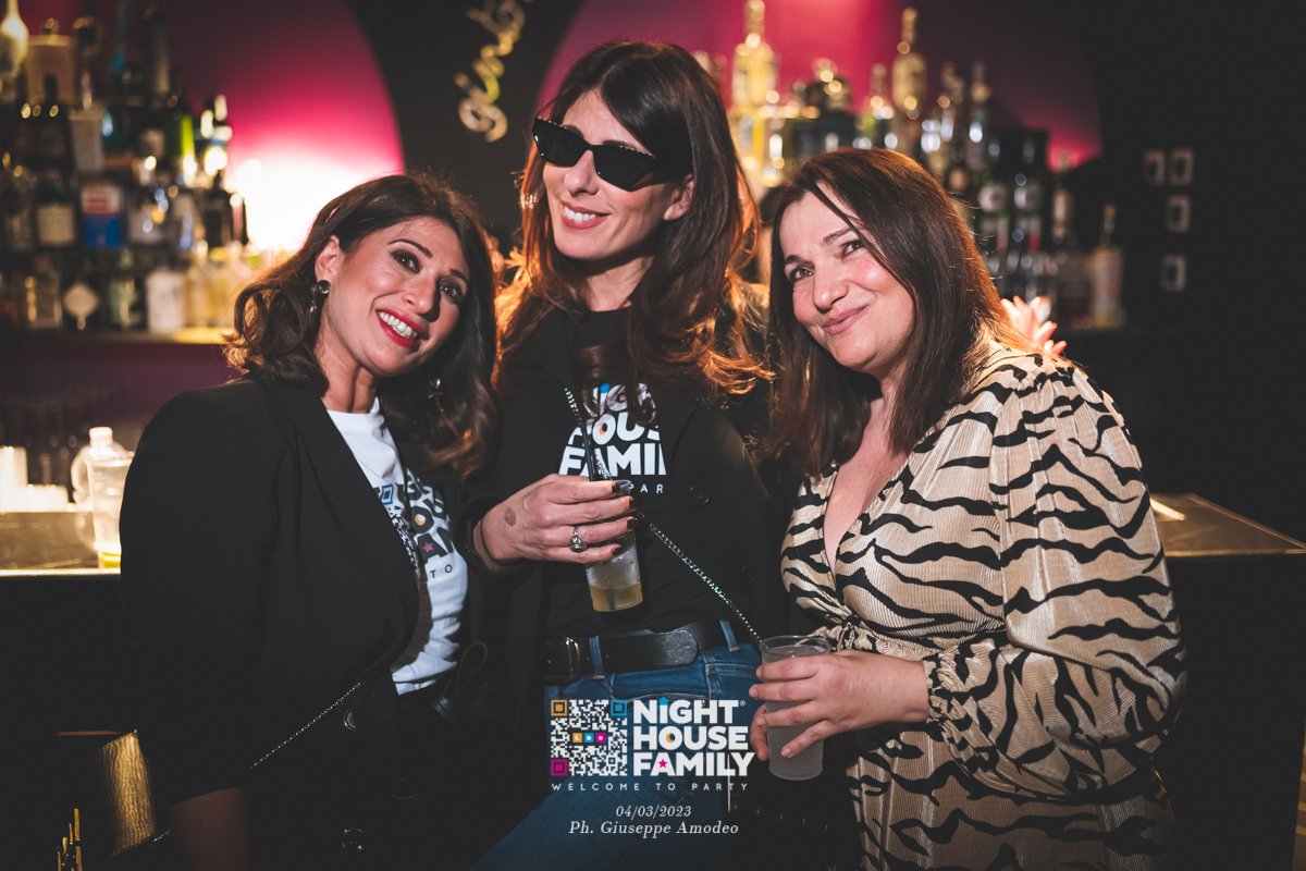 Night House Family Amuri 96