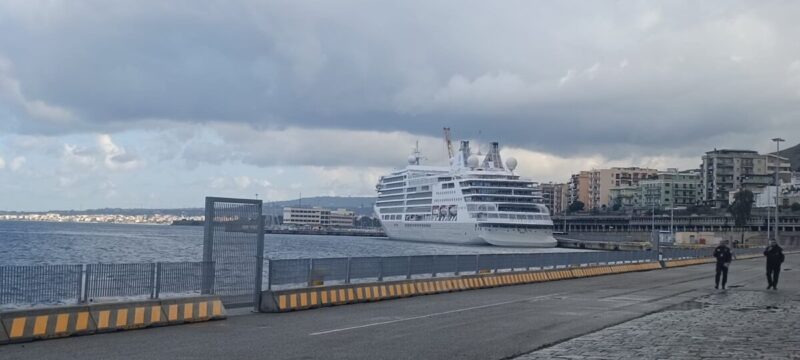 Nave Crociera Silver Dawn Porto Rc