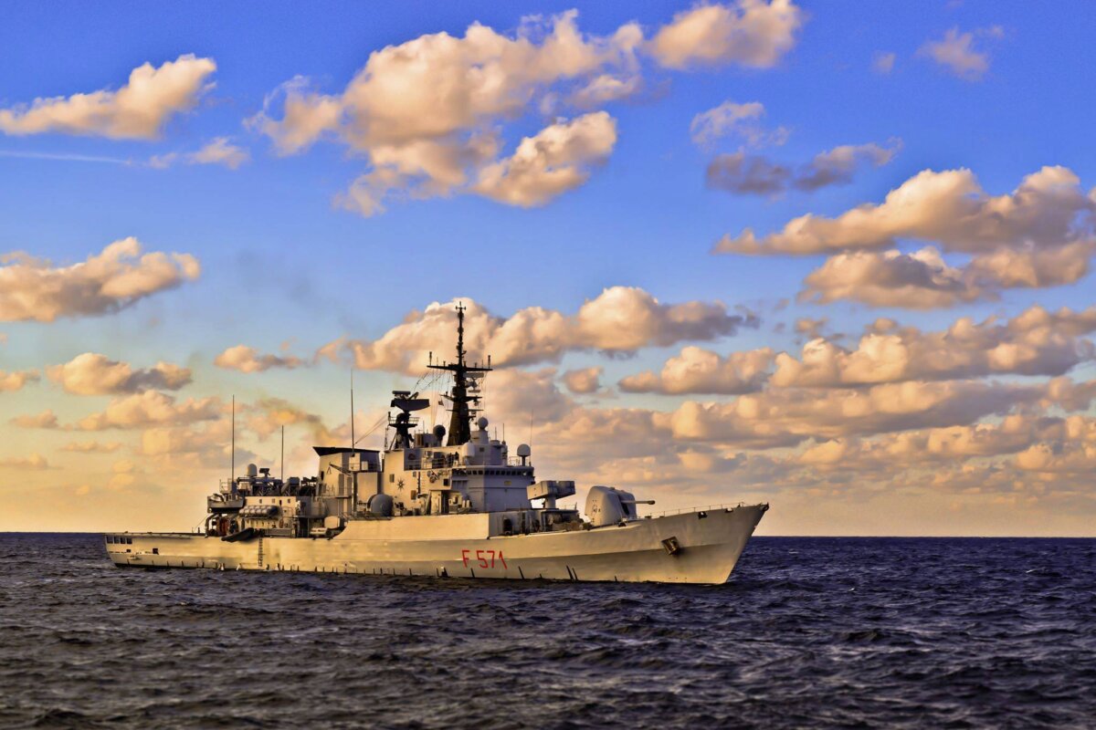 Nave Grecale Marina Militare
